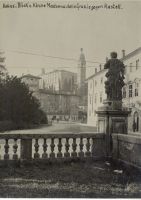 Stadtbild - Kirche Madonna della Grazie gegen das Kastell